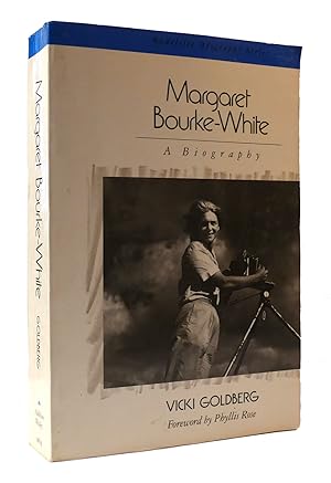 Imagen del vendedor de MARGARET BOURKE WHITE: A BIOGRAPHY a la venta por Rare Book Cellar