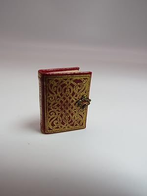 BEAUTY AND THE BEAST (MICRO MINIATURE BOOK)