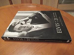 Imagen del vendedor de Elvis at 21: New York to Memphis a la venta por Arroyo Seco Books, Pasadena, Member IOBA