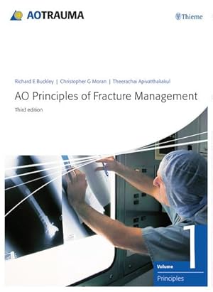 Image du vendeur pour AO Principles of Fracture Management: Vol. 1: Principles, Vol. 2: Specific fractures mis en vente par CSG Onlinebuch GMBH