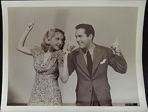 Immagine del venditore per Swing Sister Swing 8 X 10 Still 1938 Ken Murray, Kathryn Kane venduto da AcornBooksNH