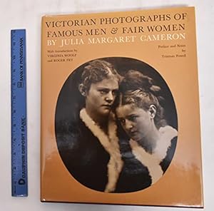 Immagine del venditore per Victorian Photographs of Famous Men and Fair Women venduto da WeBuyBooks