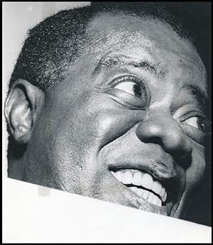 Original Photographie Louis Armstrong in Berlin zu seinem Konzert im Sportpalast Februar 1959.