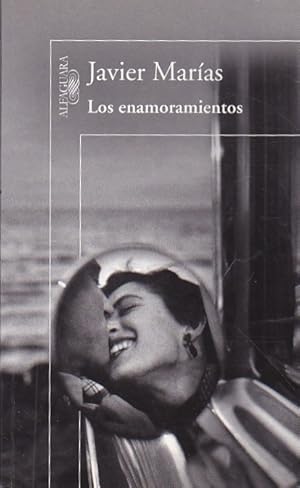 Seller image for Los enamoramientos for sale by LIBRERA GULLIVER