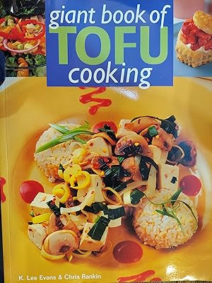 Image du vendeur pour Giant Book of Tofu Cooking mis en vente par The Book House, Inc.  - St. Louis