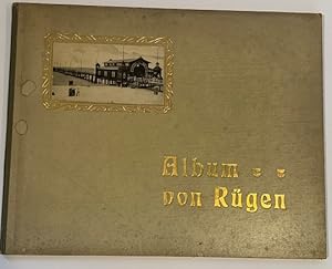 Album von Rügen. 1 Panorama und 30 Ansichten nach Momentaufnahmen in Photographiedruck.