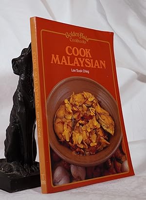 COOK MALAYSIAN Photographs by Andrew Merewether.