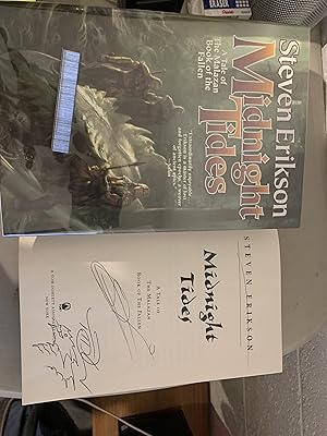 Seller image for Midnight Tides : A Tale of the Malazan Book of the Fallen **Signed** for sale by All-Ways Fiction