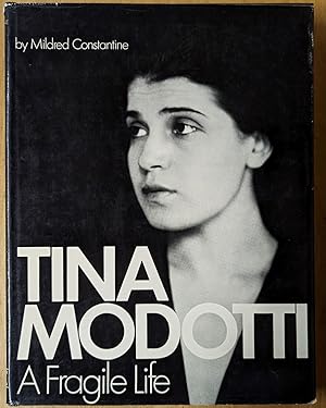 Immagine del venditore per Tina Modotti: A Fragile Life venduto da Moe's Books