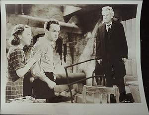 Immagine del venditore per Winterset 8 x 10 Still 1936 Burgess Meredith, Margo, Eduardo Ciannelli venduto da AcornBooksNH