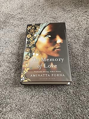 Image du vendeur pour THE MEMORY OF LOVE: SIGNED UK FIRST EDITION HARDCOVER mis en vente par Books for Collectors