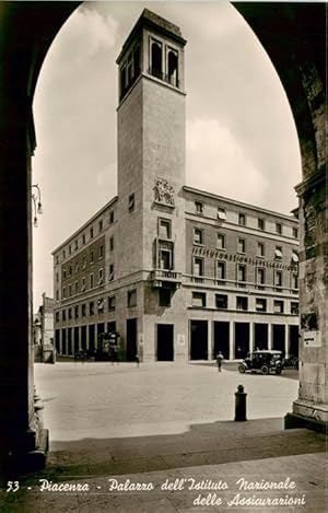 Immagine del venditore per Postkarte Carte Postale 73880301 Piacenza d Adige Veneto IT Palazzo dell Istituto Nazinale delle Assicur venduto da Versandhandel Boeger