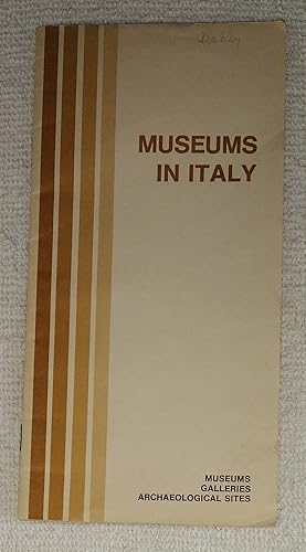 Museums in Italy: Museums, Galleries, Archaeological Sites [Import]