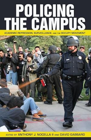 Seller image for Policing the Campus for sale by BuchWeltWeit Ludwig Meier e.K.