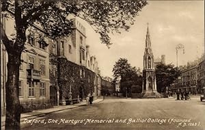 Seller image for Ansichtskarte / Postkarte Oxford Oxfordshire England, The Martyrs' Memorial and Balliol College for sale by akpool GmbH