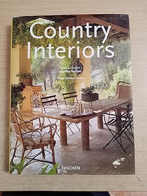 Imagen del vendedor de COUNTRY INTERIORS (INTERIORES RURALES - INTERNI RURALI - INTERIORES CAMPESTRES) Trilinge a la venta por Gibbon Libreria