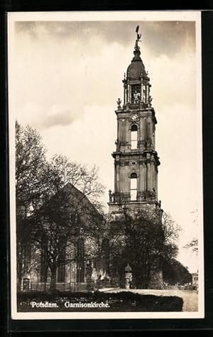 Bild des Verkufers fr Ansichtskarte Potsdam, an der Garnisonkirche zum Verkauf von Bartko-Reher