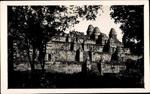 Bild des Verkufers fr Ansichtskarte / Postkarte Angkor Wat Kambodscha, Durchblick zu den Ruinen, Tempel zum Verkauf von akpool GmbH