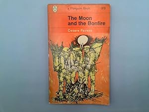 Imagen del vendedor de The Moon and the Bonfire (Penguin Books. no. 2052.) a la venta por Goldstone Rare Books