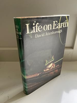 Bild des Verkufers fr Life on Earth: A Natural History zum Verkauf von WinSof Books