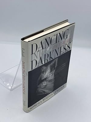 Immagine del venditore per Dancing Into Darkness Butoh, Zen, and Japan venduto da True Oak Books