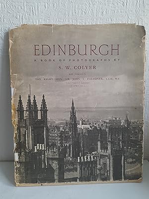 Image du vendeur pour Edinburgh: A Book of Photographs mis en vente par Brogden Books