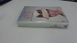 Imagen del vendedor de Audrey Hepburn a la venta por WeBuyBooks