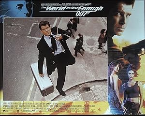 Imagen del vendedor de The World is Not Enough Lobby Card 1999 Pierce Brosnan, Sophie Marceau a la venta por AcornBooksNH