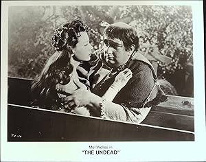 Bild des Verkufers fr The Undead 8 X 10 Still 1957 Pamela Duncan, Richard Garland zum Verkauf von AcornBooksNH