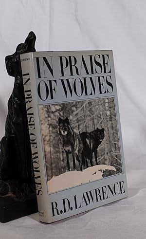 Imagen del vendedor de IN PRAISE OF WOLVES a la venta por A&F.McIlreavy.Buderim Rare Books