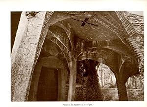Seller image for LAMINA V28094: Iglesia de la Colonia Guell. Portico de acceso a la cripta for sale by EL BOLETIN