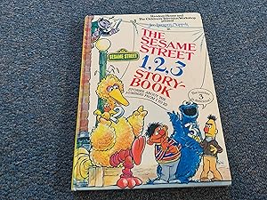 Immagine del venditore per The Sesame Street 1, 2, 3 Story Book: Stories About the Numbers from 1 to 10 venduto da Betty Mittendorf /Tiffany Power BKSLINEN
