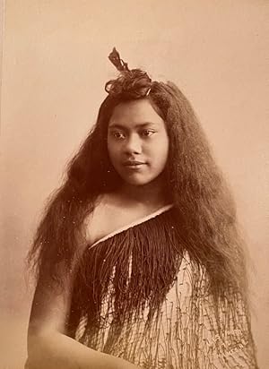 Portrait of a young Maori girl
