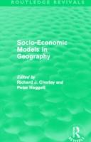 Immagine del venditore per Socio-Economic Models in Geography venduto da moluna