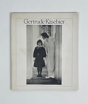 Immagine del venditore per A Pictorial Heritage: The Photographs of Gertrude Kasebier venduto da Free Play Books