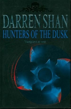 Immagine del venditore per Hunters of the dusk - Darren Shan venduto da Book Hmisphres