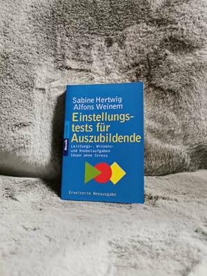 Bild des Verkufers fr Einstellungstests fr Auszubildende : Leistungs-, Wissens- und Knobelaufgaben lsen ohne Stress. Sabine Hertwig ; Alfons Weinem / Goldmann ; 16636 : Mosaik zum Verkauf von TschaunersWelt