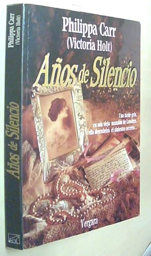 Imagen del vendedor de Aos de silencio a la venta por Librera La Candela