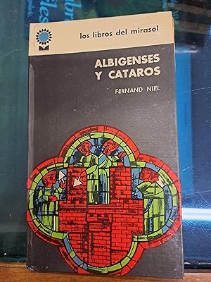 Immagine del venditore per Albigenses y cataros venduto da Libros nicos