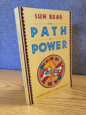 Immagine del venditore per Sun Bear, the Path of Power venduto da HGG Books