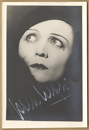 Imagen del vendedor de Pola Negri (1897-1987) - Superbe photo signe - 1935 a la venta por PhP Autographs