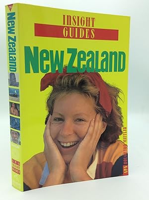Immagine del venditore per INSIGHT GUIDES: NEW ZEALAND venduto da Kubik Fine Books Ltd., ABAA