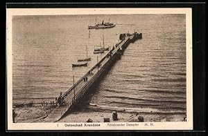 Ansichtskarte Arendsee, Abfahrender Dampfer bei der Seebrücke