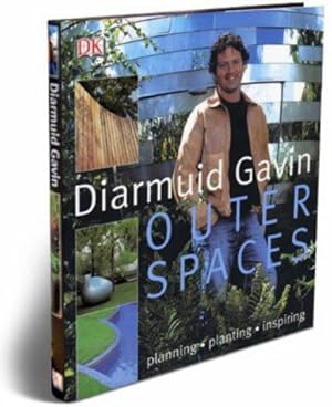 Bild des Verkufers fr Outer Spaces zum Verkauf von WeBuyBooks