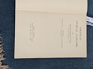 Immagine del venditore per Essays in Musical Analysis: Volume II, Symphonies (II), Variations and Orchestral Polyphony venduto da East Kent Academic