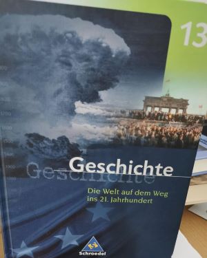 Imagen del vendedor de Geschichte : Die Welt auf dem Weg ins 21. Jahrhundert a la venta por Gabis Bcherlager