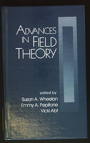 Immagine del venditore per Advances in Field Theory. venduto da books4less (Versandantiquariat Petra Gros GmbH & Co. KG)