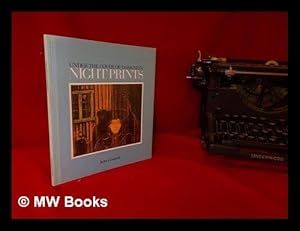 Immagine del venditore per Under the cover of darkness: Night prints venduto da WeBuyBooks