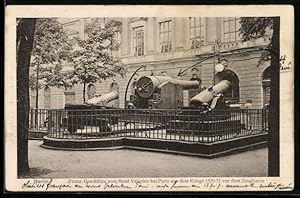 Bild des Verkufers fr Ansichtskarte Berlin, Franz.Geschtze vom Mont Valerian bei Paris aus dem Kriege 1870-71 vor dem Zeughaus zum Verkauf von Bartko-Reher
