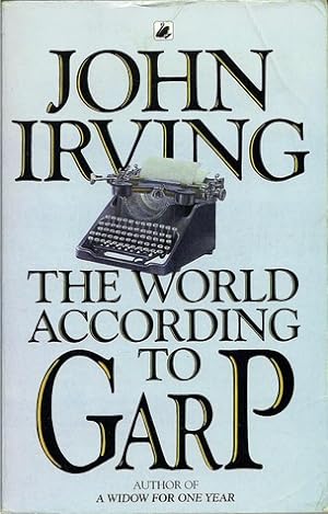 Image du vendeur pour THE WORLD ACCORDING TO GARP Paperback Novel (John Irving - 1989) mis en vente par Comics Monster